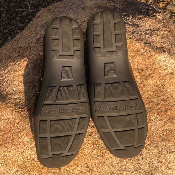 Naturalizer February Suede Dark Brown Loafers. Genuine leather upper! Size 6.5. - Picture 6 of 9